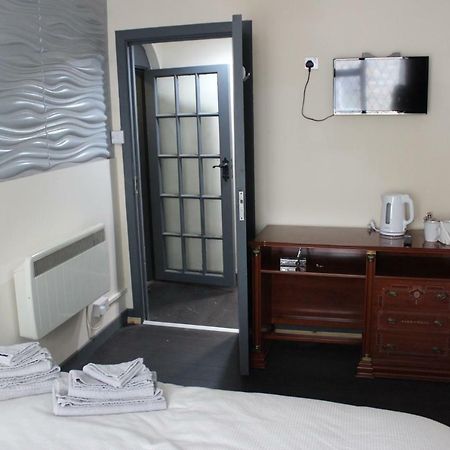 Donegal Lodgings - Apt 3 - Br En-Suite Donegal Town Kültér fotó
